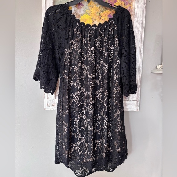Umgee Floral Black Lace Overlay Off Shoulder/Round Neck Dress Sz M Gorgeous - Picture 5 of 7